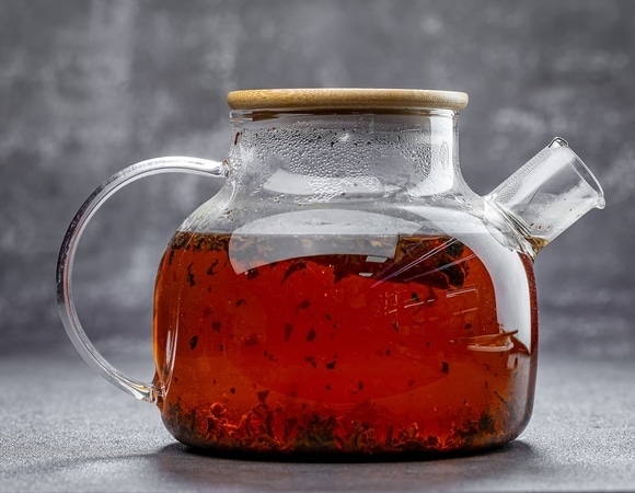 Это же не кофе! Врач объяснила, какую ошибку многие допускают при употреблении чая