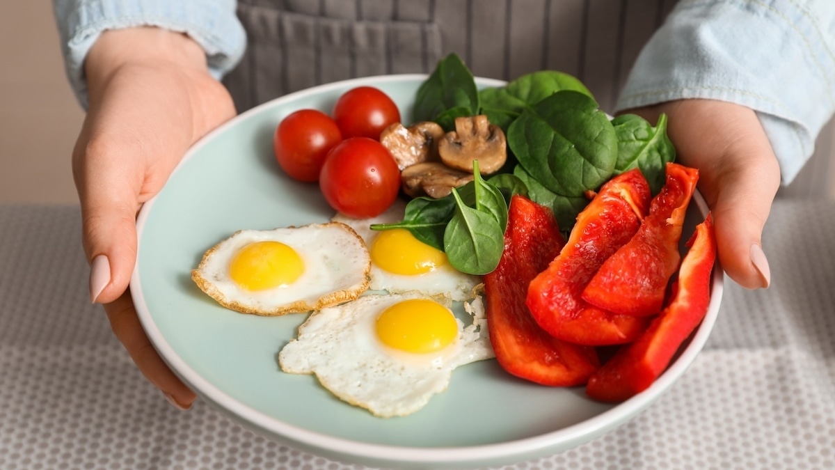 Можно ли спокойно съедать по 2–3 яйца в день? Диетолог снова напомнила о норме 