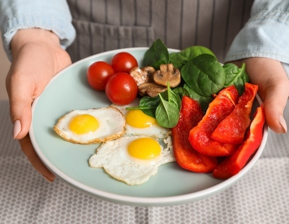 Можно ли спокойно съедать по 2–3 яйца в день? Диетолог снова напомнила о норме Можно ли спокойно съедать по 2–3 яйца в день? Диетолог снова напомнила о норме