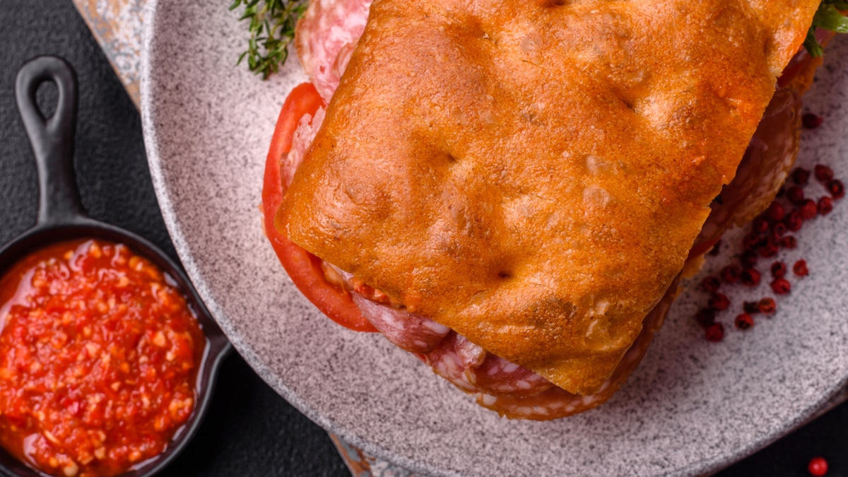 Что такое итальянская фокачча и как ее готовить?