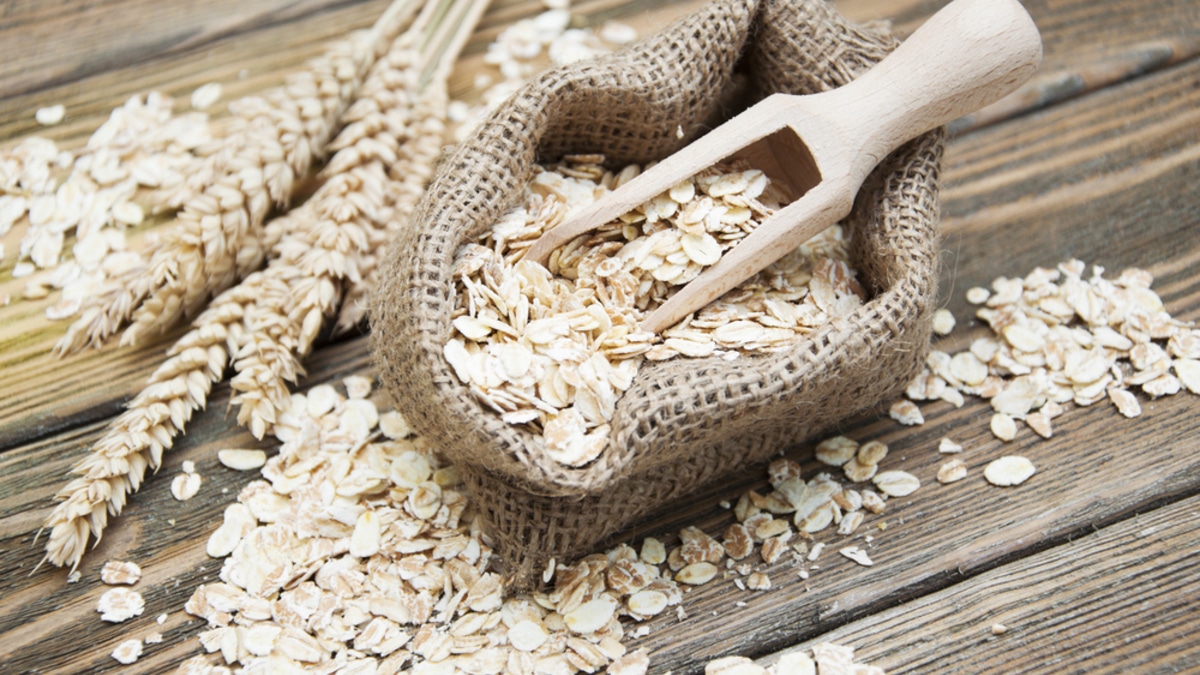 Овсяные хлопья испортились? Не спешите их выкидывать, советует садовод Туманов