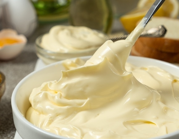 Отменять не за что: врач "защитила" майонез, но напомнила о норме 