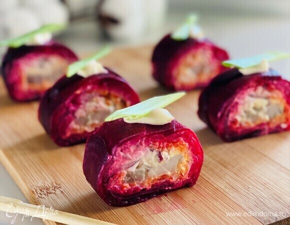 Роллы по-русски: подаем селедку под шубой в необычном формате Роллы по-русски: подаем селедку под шубой в необычном формате