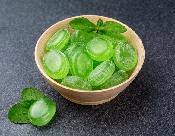 Ученые выяснили, что сладости сохраняют бодрость при простуде — какие именно?