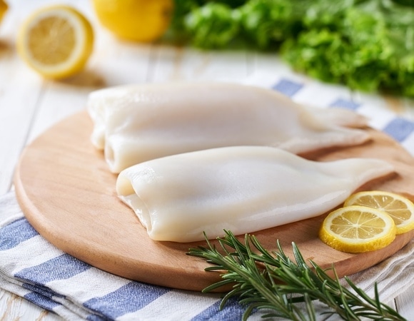 Кальмары перестанут быть "резиновыми": эксперты объяснили, как приготовить их правильно