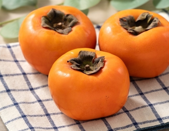 Эксперты Роскачества назвали 4 способа превратить вяжущую хурму — в сладкую Эксперты Роскачества назвали 4 способа превратить вяжущую хурму — в сладкую