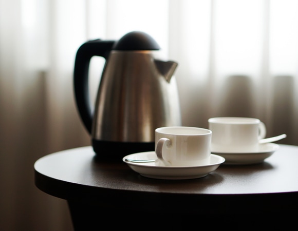 Мы пьем чай неправильно! Сколько минут отсчитать после закипания воды, чтобы заварить напиток правильно Мы пьем чай неправильно! Сколько минут отсчитать после закипания воды, чтобы заварить напиток правильно