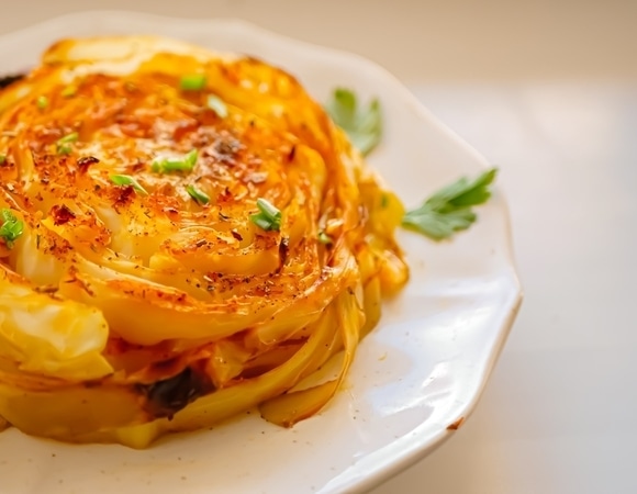 Не только в щи и на квашение: 5 способов необычно приготовить капусту