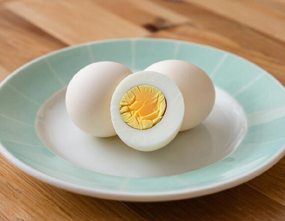 Идеальные яйца вкрутую: шеф-повар Адам Долдж извел десятки яиц, чтобы выяснить, какой способ приготовления лучше всего