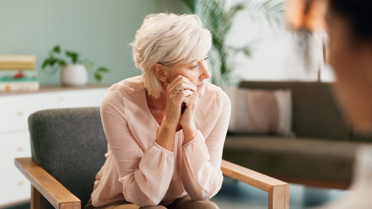 Почему после 40 лет "накатывает" усталость: врач назвала 5 причин — лень и осенняя хандра здесь ни при чем