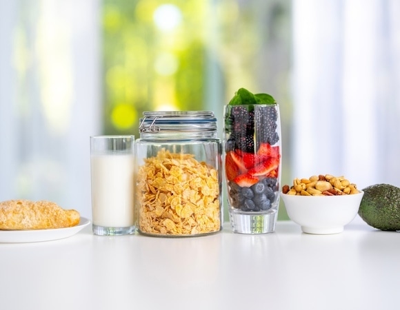 Не диета, а образ жизни: доктор Мясников назвал 8 продуктов, которые следует есть каждый день 