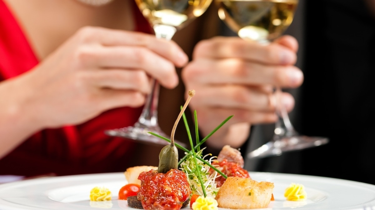 Доктор Малышева названа опасное блюдо, которое в ресторанах предлагают под видом деликатеса