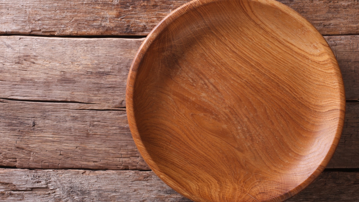 Что будет, если разогревать в микроволновке еду в деревянной посуде?