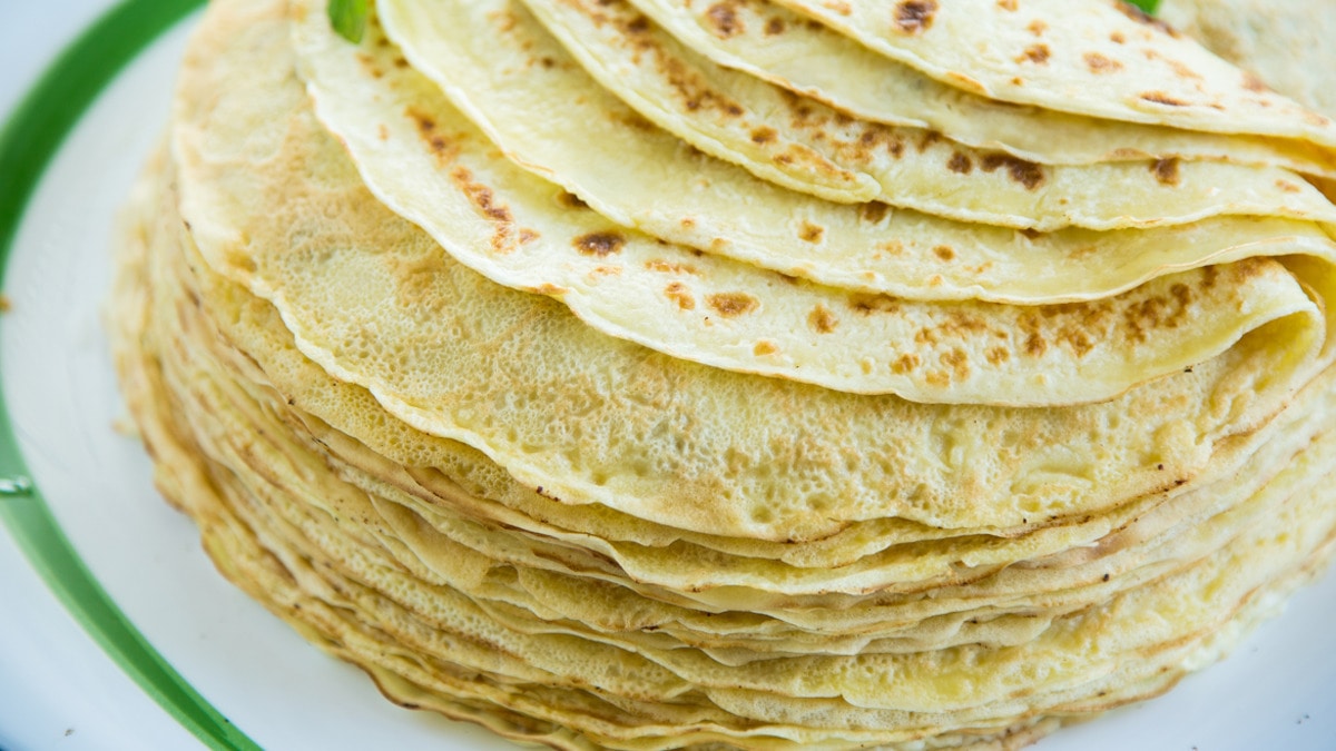 Невесомые и легкие: какой ингредиент сделает блины вкуснее