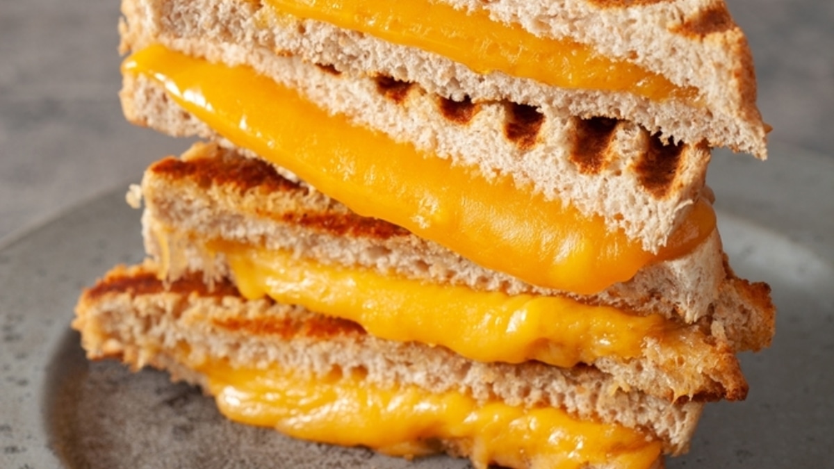 Винтажная американская закуска снова в тренде: из бюджетного перекуса в атрибут званых вечеров Винтажная американская закуска снова в тренде: из бюджетного перекуса в атрибут званых вечеров