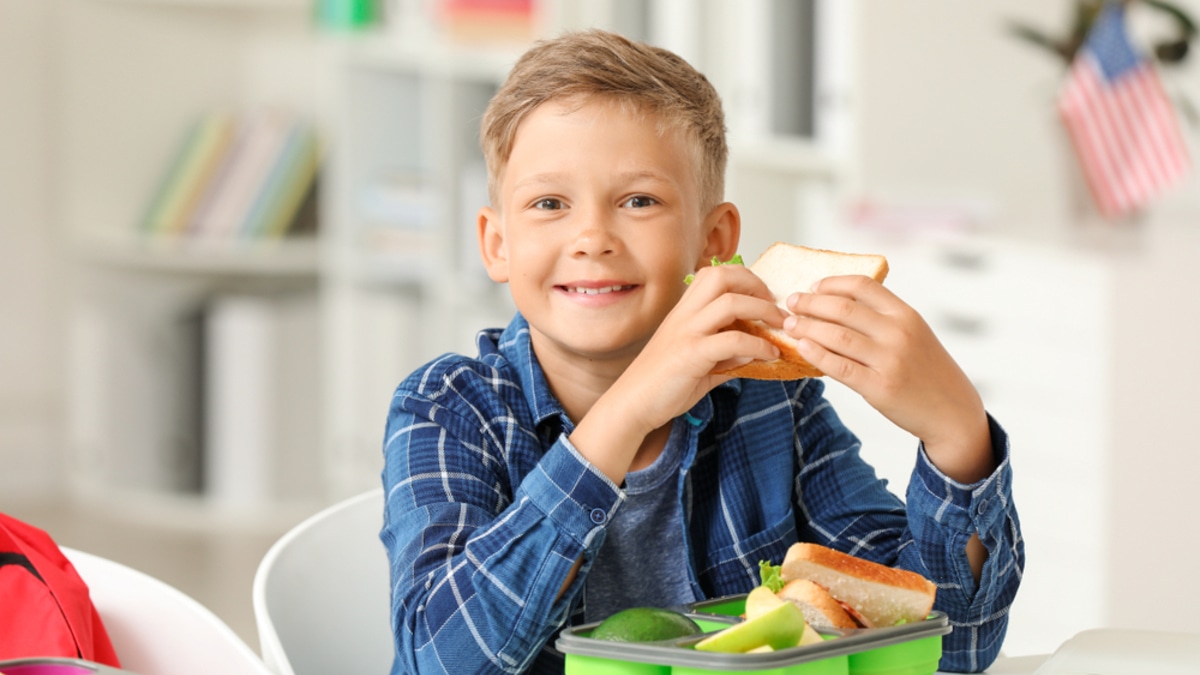 Конструктор для родителей: эксперт раскрыла, какие "детали" в детском ланч-боксе лишние