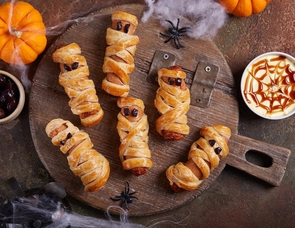 "Удивят гостей": шеф-повар предложила 10 простых блюд для вечеринки в честь Хэллоуина