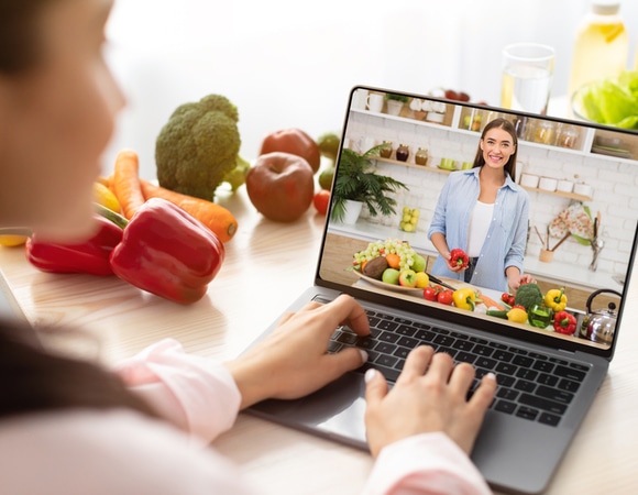 Половину переврут, половину напутают: нутрициолог призвала не доверять "ПП-рецептам" от блогеров