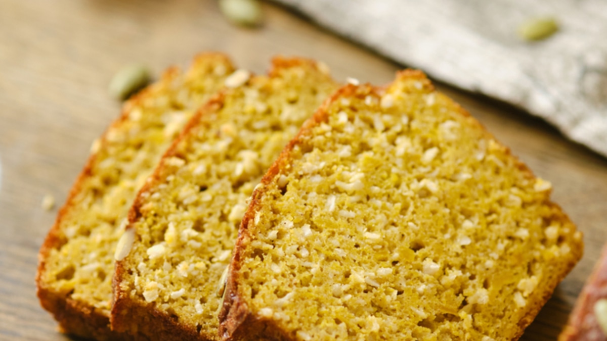 Не только для Хэллоуина: отмечаем 30 октября День тыквенного хлеба и печем 3 вариации десерта