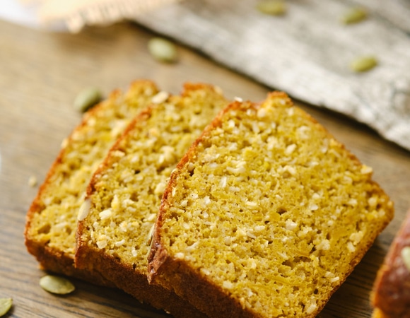 Не только для Хэллоуина: отмечаем 30 октября День тыквенного хлеба и печем 3 вариации десерта