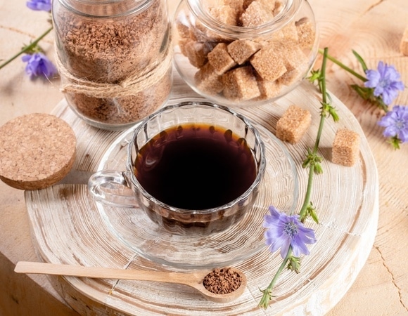 Можно ли пить цикорий при диабете? Диетологи объяснили, кому не нужен "заменитель" кофе