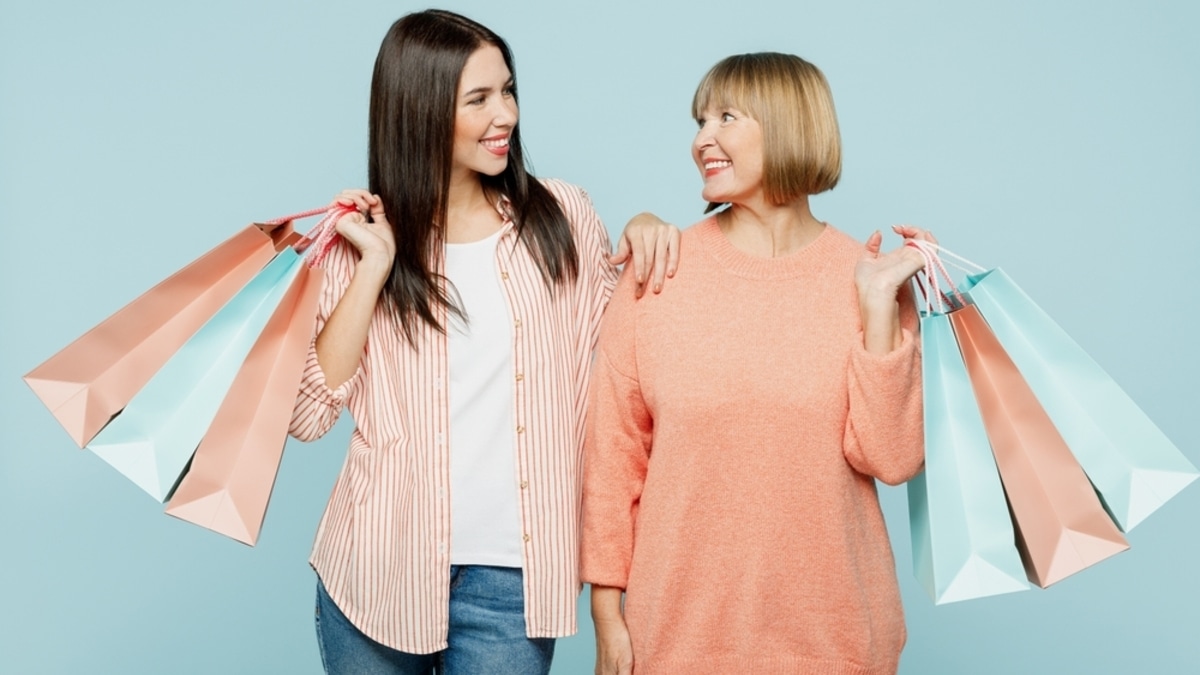 Тугой кошелек лучше затянутых поясов: 4 рекомендации, как не попасться на уловки "черной пятницы"