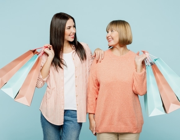 Тугой кошелек лучше затянутых поясов: 4 рекомендации, как не попасться на уловки "черной пятницы"