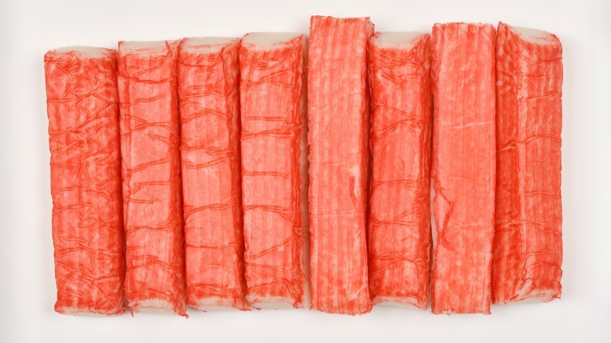 Россиянам напомнили, из чего делают крабовые палочки и чем их можно заменить 