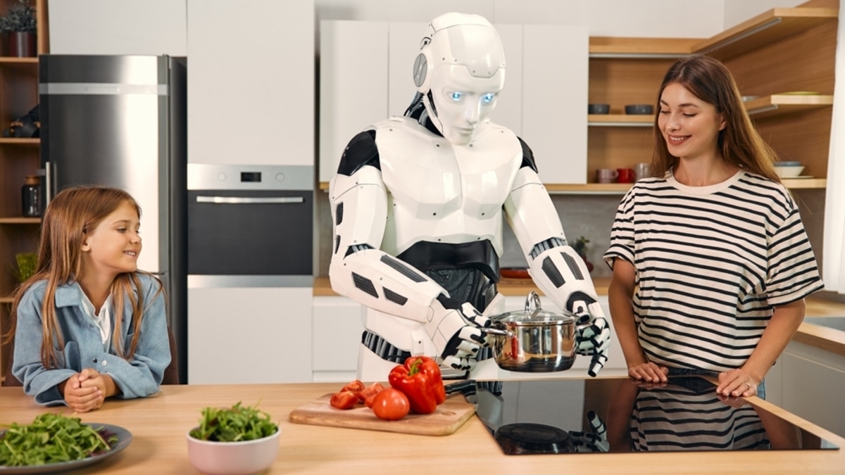 Будущее настигает: более трети россиян готовы довериться пище, приготовленной роботами