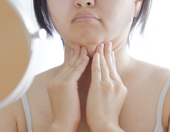 Убираем эти 3 продукта, если не хотим лицо "как будто осы покусали": советы диетолога