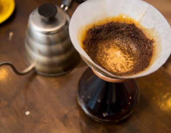 Можно ли заваривать кофе дважды — эксперты объяснили, есть ли в этом выгода и смысл