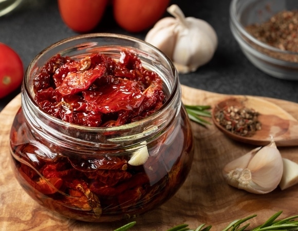 Найден способ сохранить помидоры, которые на грани порчи — ни один не пропадет зря