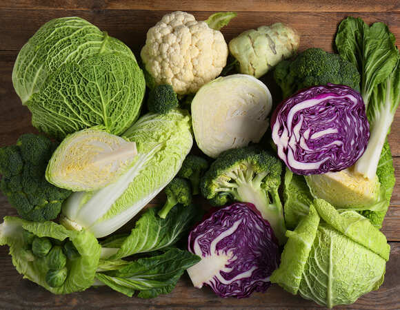 Ссылка на статьюБелокочанная, цветная, савойская и калибос — рецепты необычных блюд из капусты от шеф-поваров