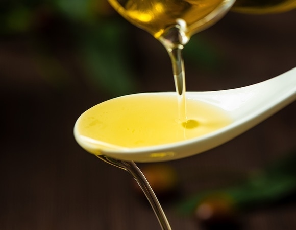 Стоит на полке недалеко от подсолнечного: ученые нашли продукт, защищающий от ожирения 