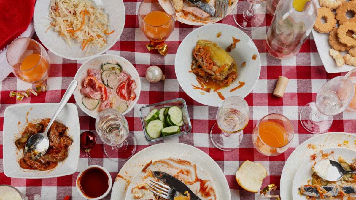 Остатки сладки: как сохранить еду после праздников