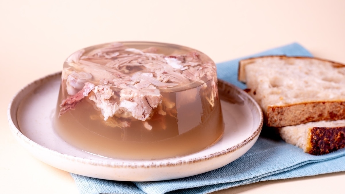 Чистый коллаген, но не обольщайтесь: врач сказала, кому противопоказан любой холодец Чистый коллаген, но не обольщайтесь: врач сказала, кому противопоказан любой холодец