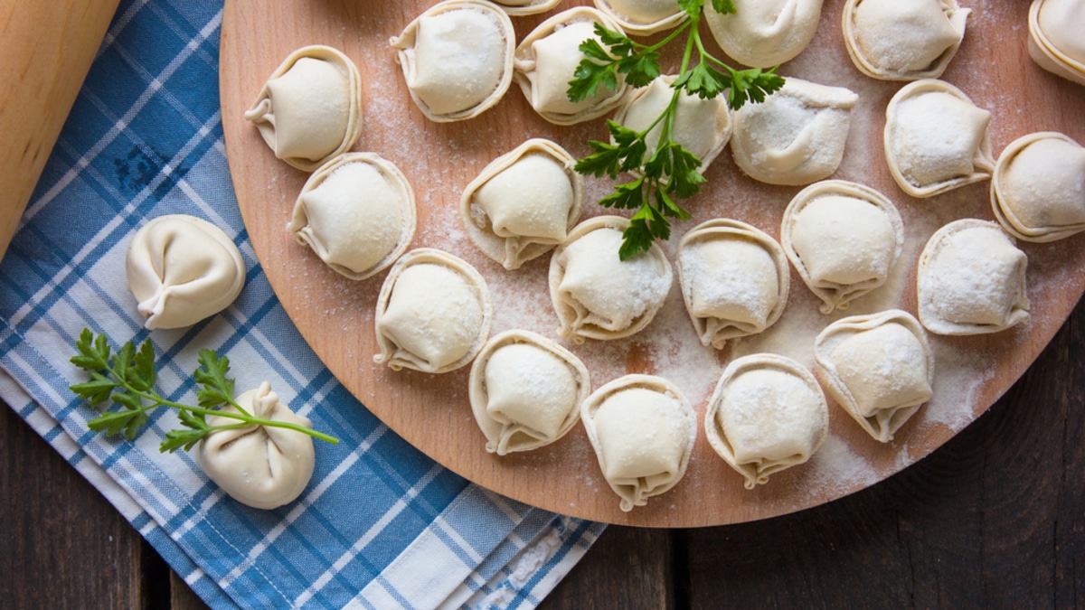 Вы неправильно варите пельмени: 8 ошибок, из-за которых они слипаются, рвутся или становятся скользкими