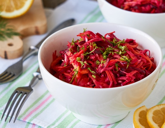 Салат из сырой свеклы: "фильтр" для организма после праздников