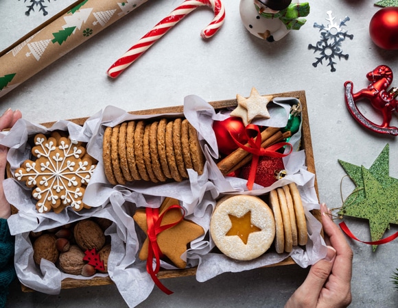 Съедобные подарки своими руками: выбираем вкусную альтернативу банальностям