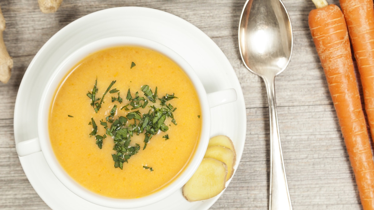 Почему имбирный суп — находка для зимних дней? Почему имбирный суп — находка для зимних дней?