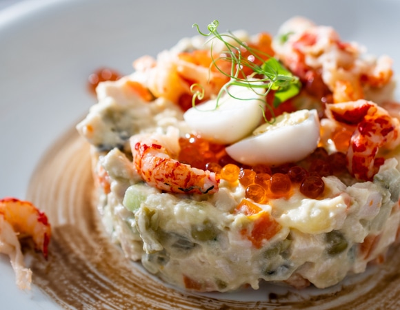 Как разнообразить любимый оливье: идеи и рецепт "облегченной" версии