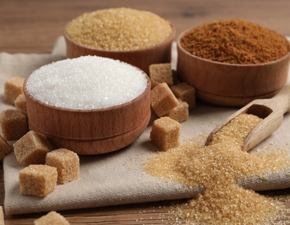 Мед, меласса, рафинад: эксперт сравнила разные виды сахара по степени пользы