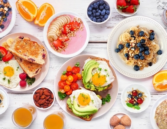 Все совершают эти 3 ошибки, когда готовят завтрак: диетолог научила, как правильно
