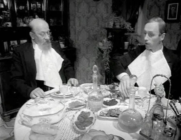 Экзотическое блюдо, которое раньше было популярно в трактирах: чем закусывали Преображенский и Борменталь в "Собачьем сердце" — и рецепт тоже имеется