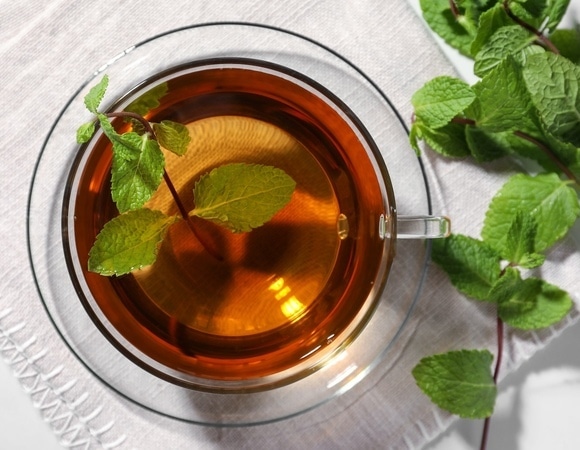 От чая до компота: диетолог Русакова назвала напитки, помогающие снимать боль