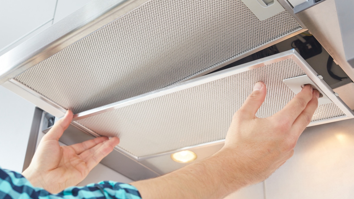 Приступы астмы и другие неприятности: почему нужно вовремя чистить это кухонное устройство