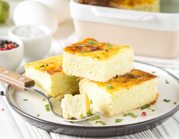 "Подруга посоветовала тыщу лет назад": читатели "Едим Дома" делятся своими лайфхаками, как приготовить пышный омлет