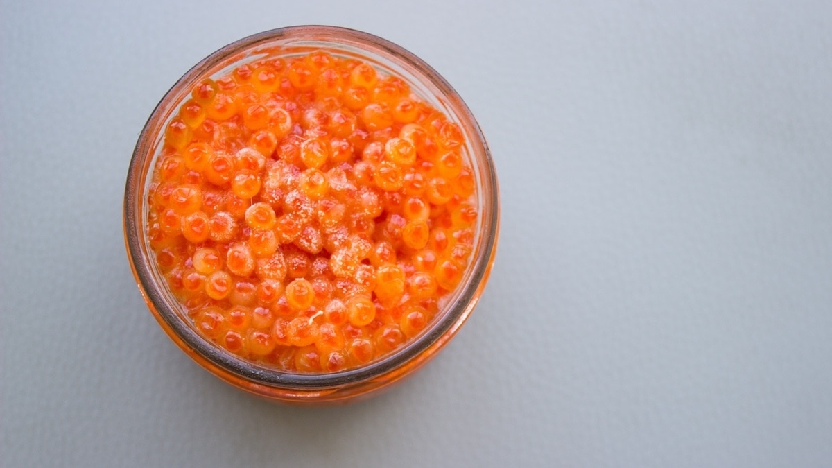 Можно ли замораживать красную икру? Биолог дала четкий алгоритм действий по спасению деликатеса