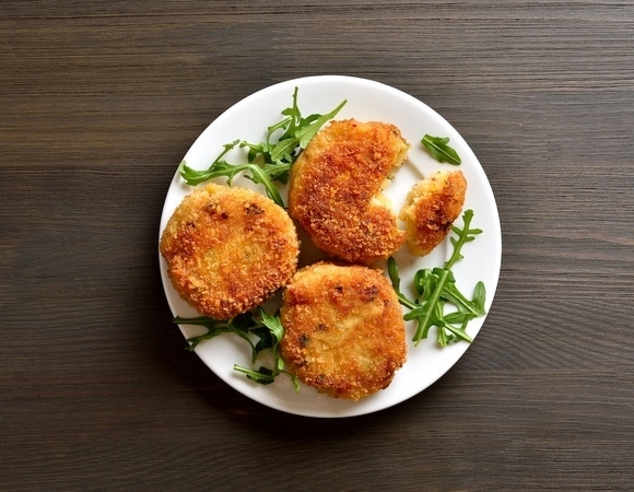 Почему рыбные котлеты остаются сырыми и разваливаются, а мясные — нет: объяснила шеф-повар Элина Улыбина-Бай