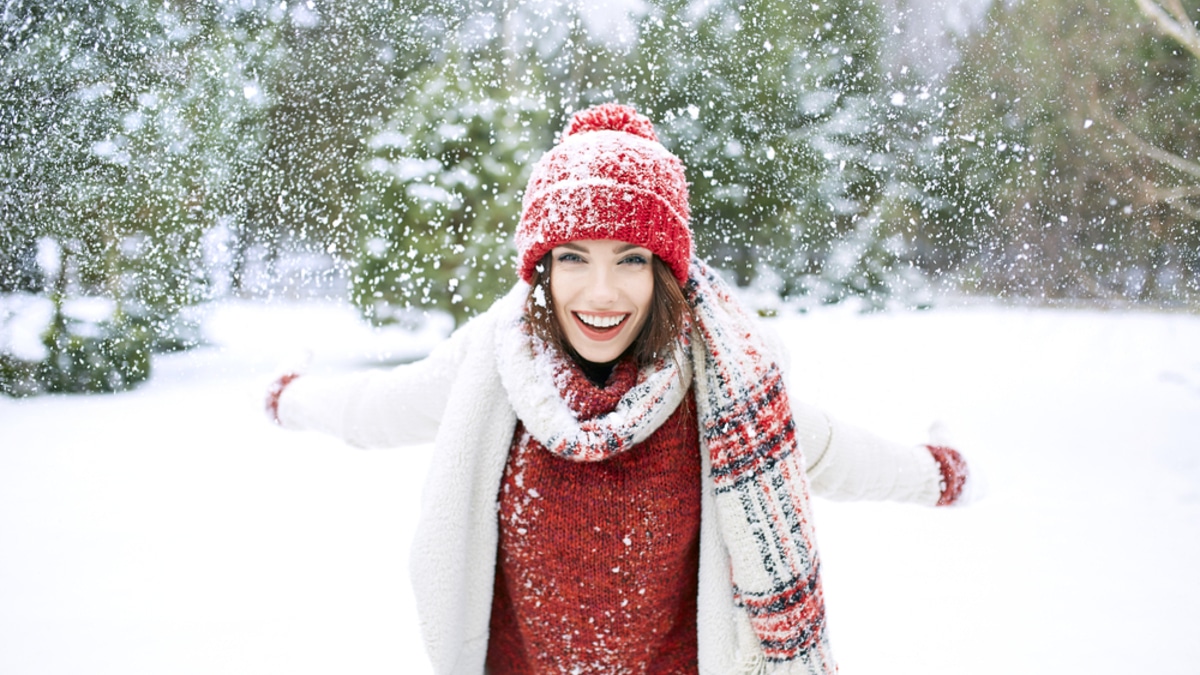 Что будет, если ходить без шапки и при каких симптомах нужно бежать ко врачу: отвечает терапевт